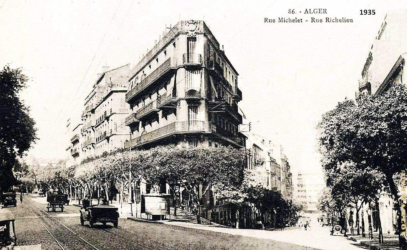 Alger - Rue Michelet et Rue Richelieu - 1935.jpg